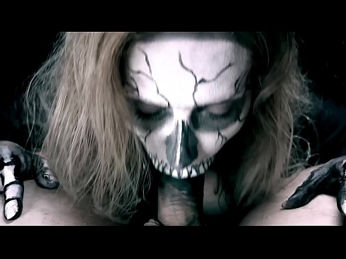 ❤️ Demon nighean sucking cock le a beul dubh agus slugadh cum. ❌ Bhidio fucking aig gd.basseyn-vsem.ru ﹏
