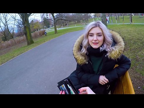 ❤️ Swallows hot cum coigreach airson airgead - blowjob anns a 'phàirc le Eva Elfie ❌ Bhidio fucking aig gd.basseyn-vsem.ru ﹏